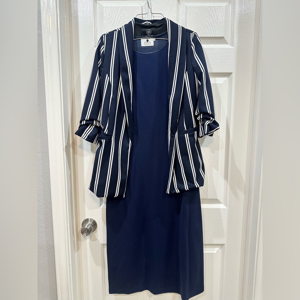 Dainty Jewell’s solid layering dress in navy blue-size XS
